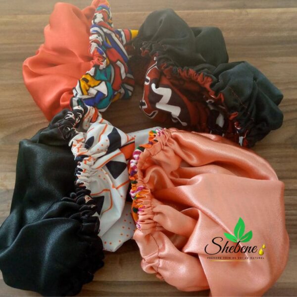 WhatsApp Image 2025-07-24 à 23.24.50_dd1a0734 BONNET EN SATIN & EN PAGNE (Entretien Capillaire)